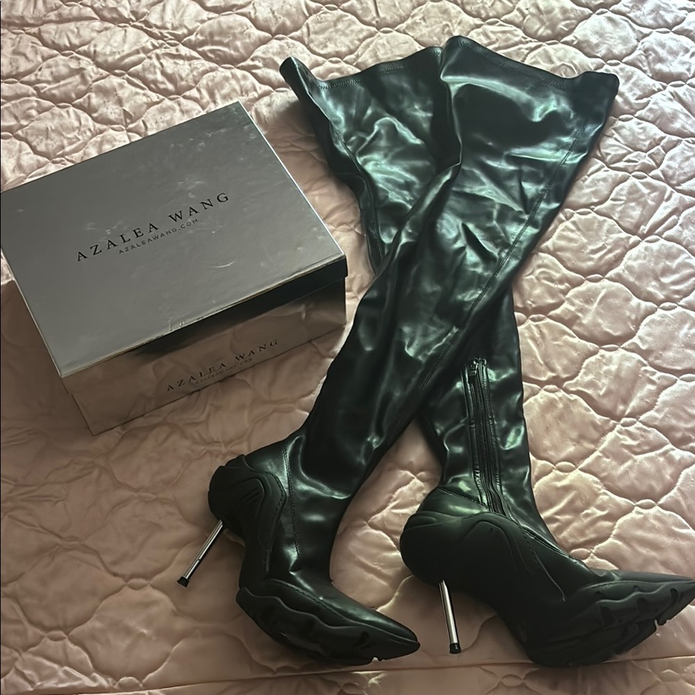 Sleek Black Over-the-Knee Stiletto Boots